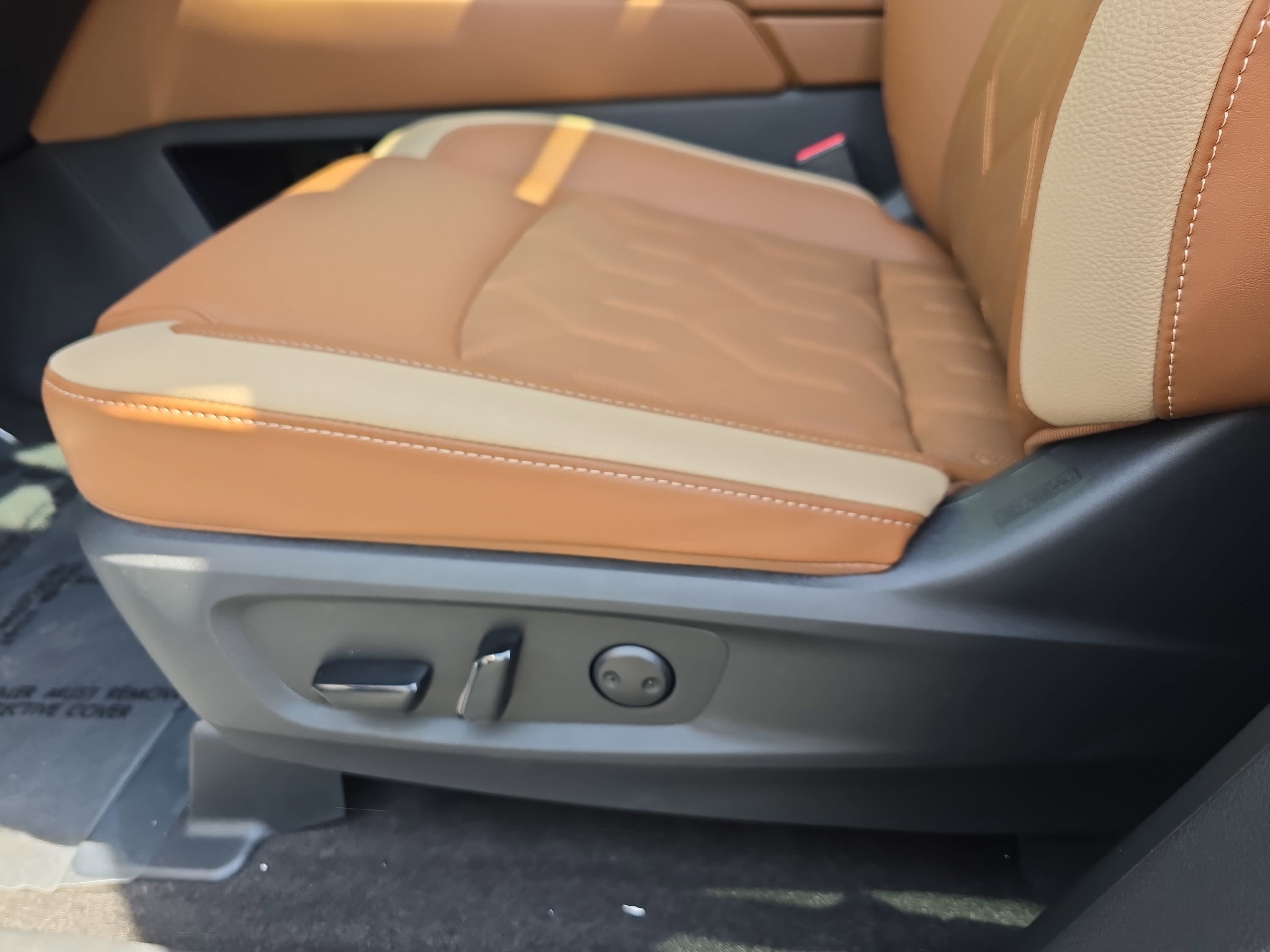 New 2026 Nissan Pathfinder Platinum AWD/4WD image 28