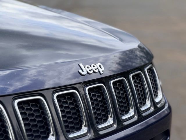 Used 2017 Jeep Compass Limited AWD/4WD image 28