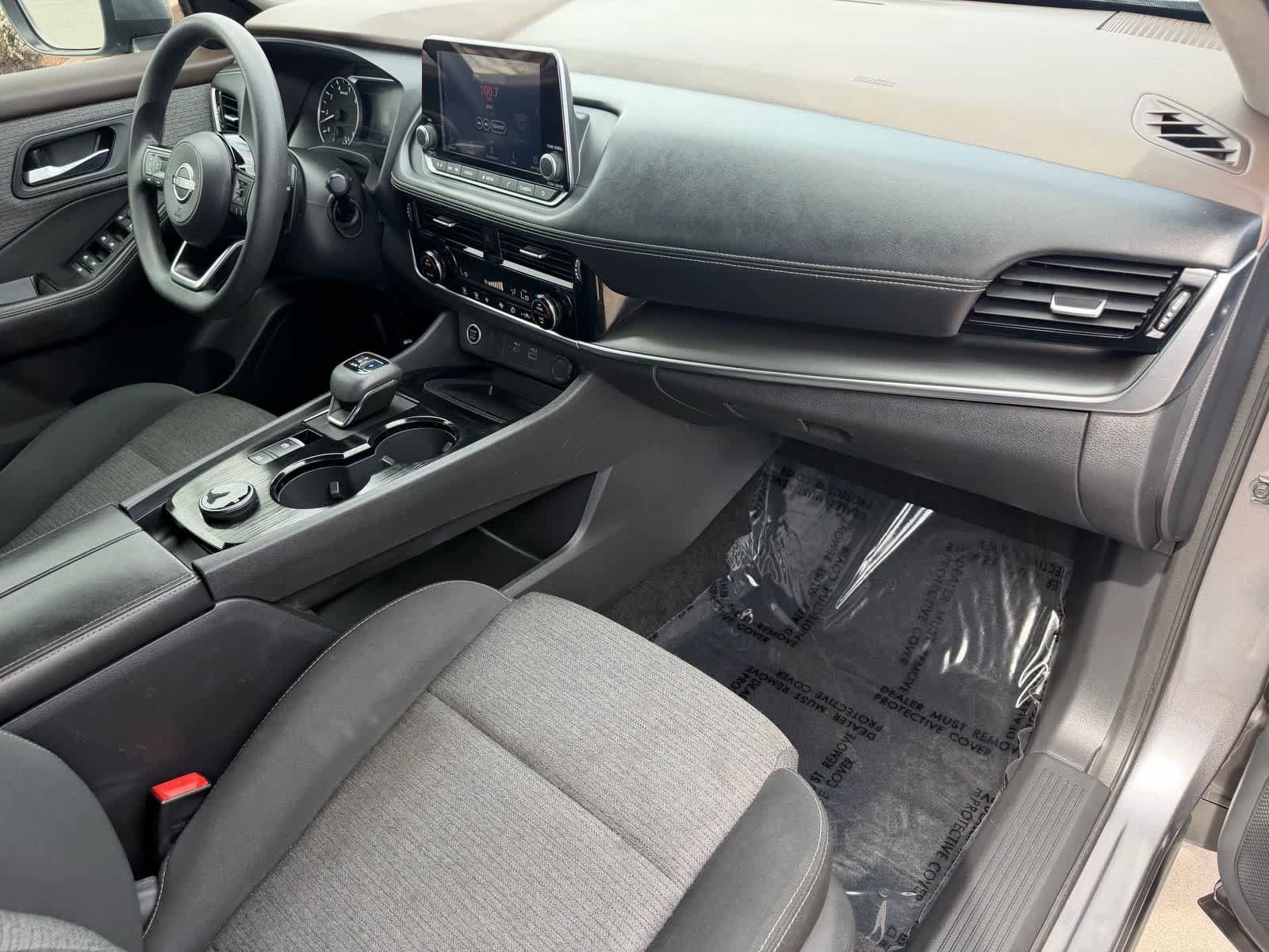Certified 2022 Nissan Rogue SV image 11