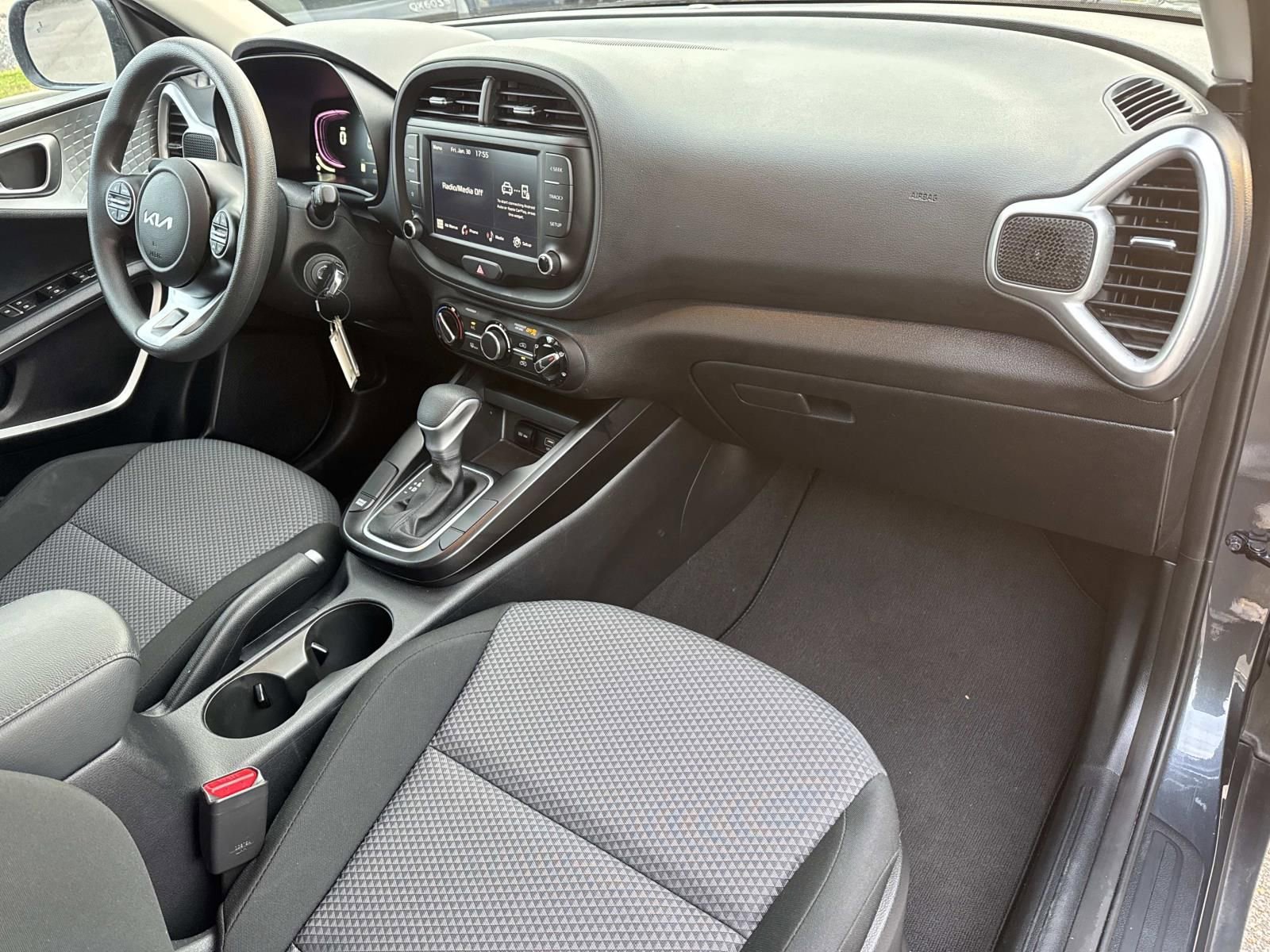 Used 2024 Kia Soul LX w/ Option Group 015 image 12