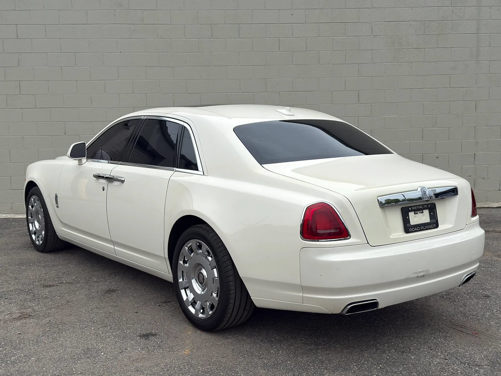 Used 2013 Rolls-Royce Ghost RWD image 6