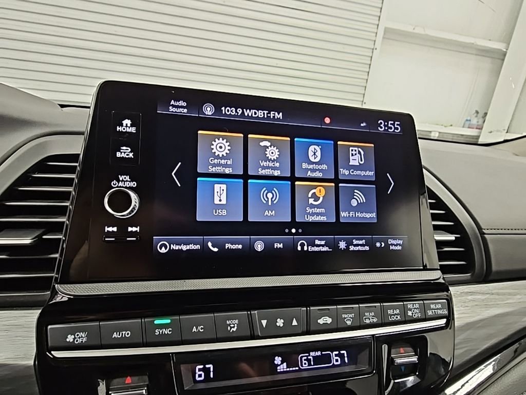 Used 2025 Honda Odyssey Elite image 17