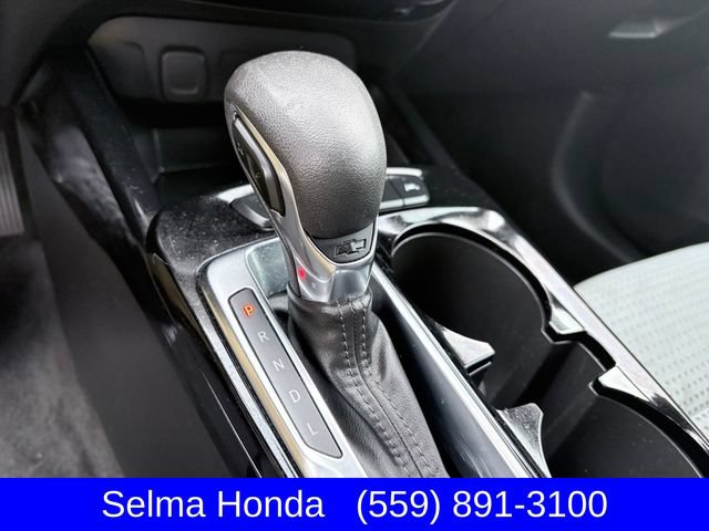 Used 2024 Chevrolet Trax LT w/ LT Convenience Package FWD image 21