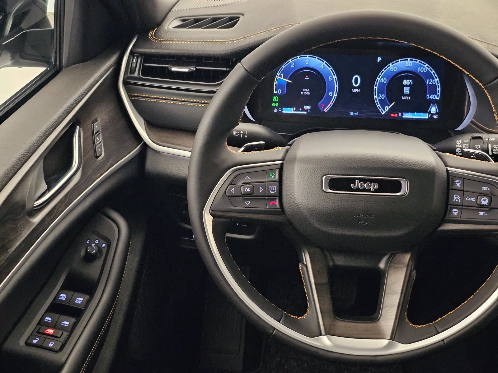 New 2026 Jeep Grand Cherokee Limited AWD/4WD image 9