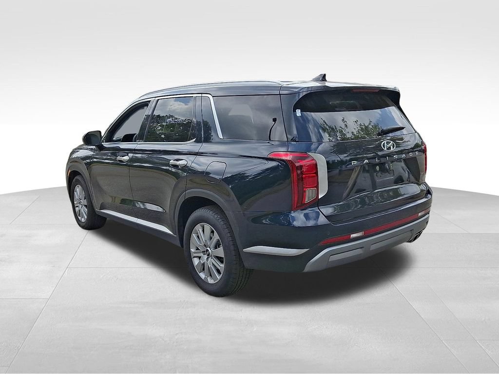 Used 2025 Hyundai Palisade SEL FWD image 4