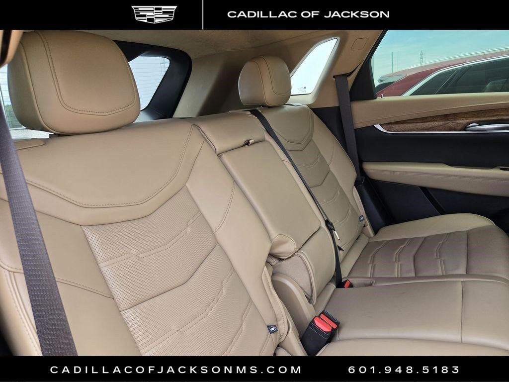 Certified 2023 Cadillac XT5 Premium Luxury w/ Platinum Package AWD/4WD image 23