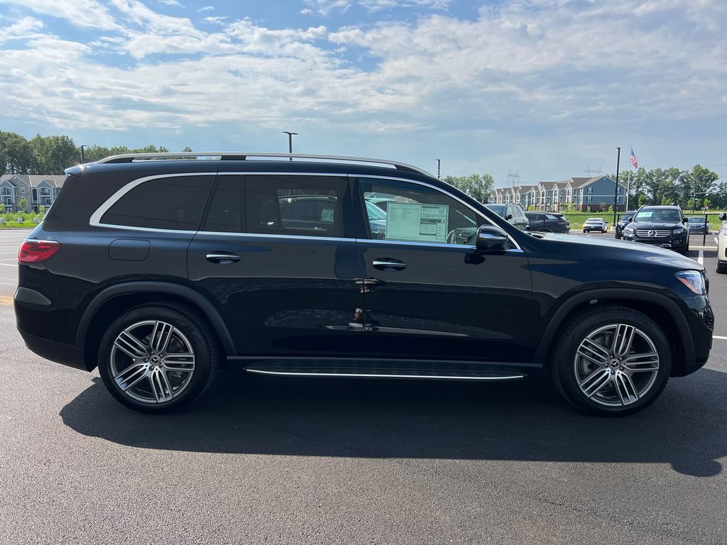 New 2026 Mercedes-Benz GLS 450 4MATIC image 9