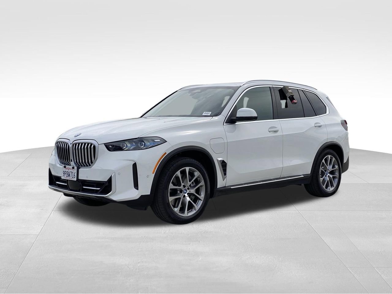Used 2025 BMW X5 xDrive50e AWD/4WD image 7