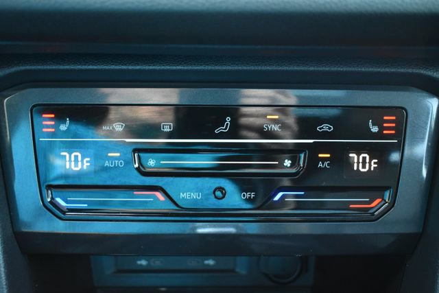 Used 2023 Volkswagen Tiguan SE R-Line image 28