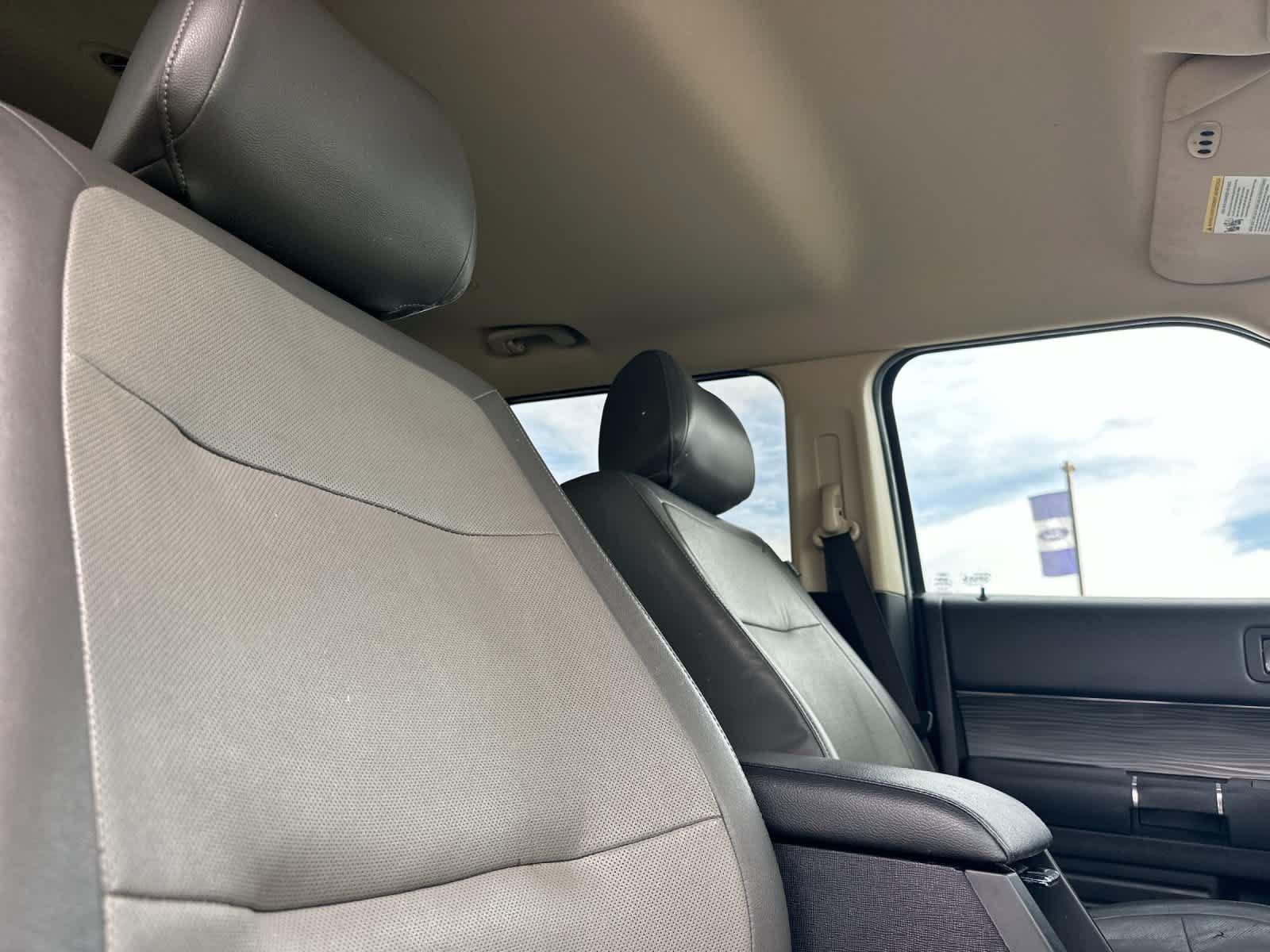 Used 2018 Ford Flex SEL w/ Equipment Group 202A FWD image 19