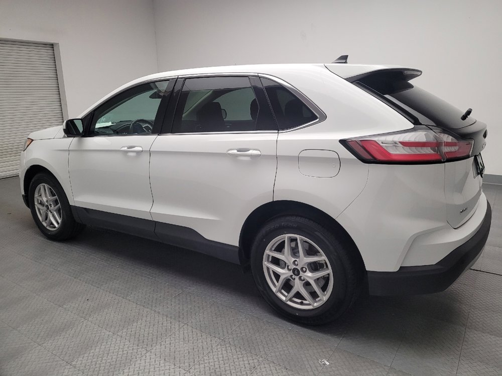 Used 2024 Ford Edge SEL image 3