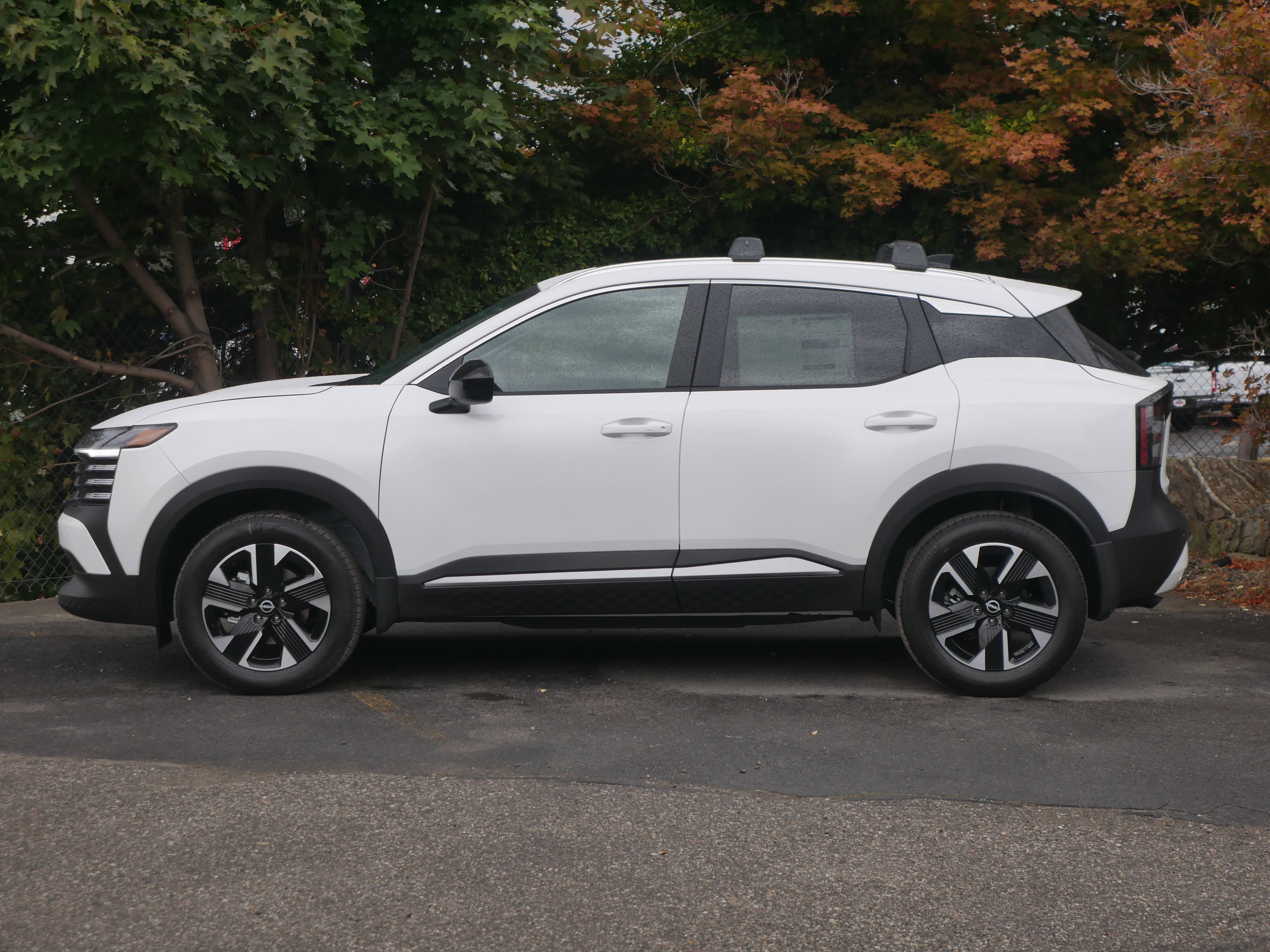 New 2026 Nissan Kicks SV w/ SV Premium Package image 15