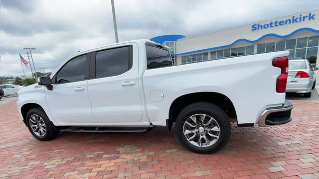 Used 2021 Chevrolet Silverado 1500 LT AWD/4WD image 7
