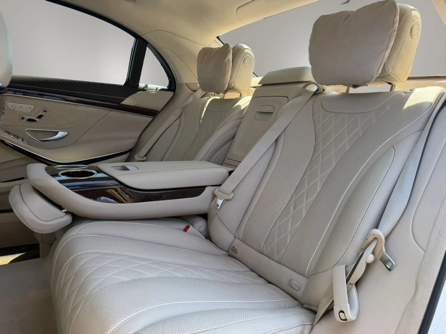 Used 2019 Mercedes-Benz S 560 Sedan image 12