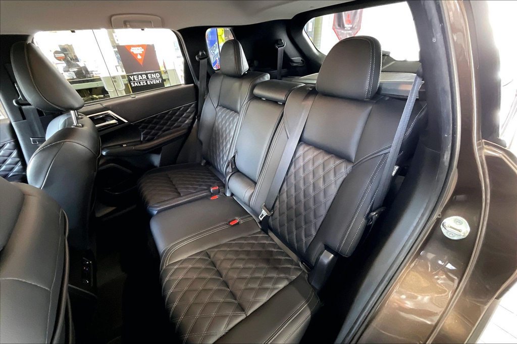 Used 2024 Mitsubishi Outlander SEL FWD image 14