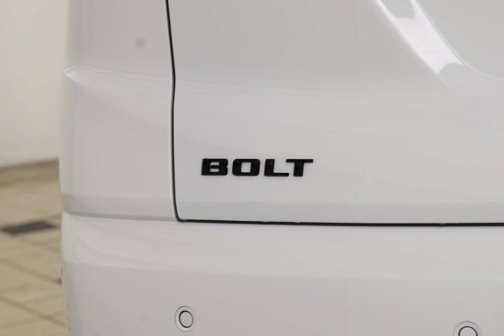 New 2027 Chevrolet Bolt RS FWD image 23