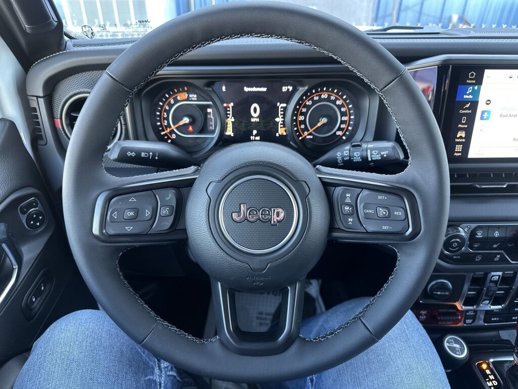 New 2025 Jeep Wrangler Unlimited Rubicon image 17