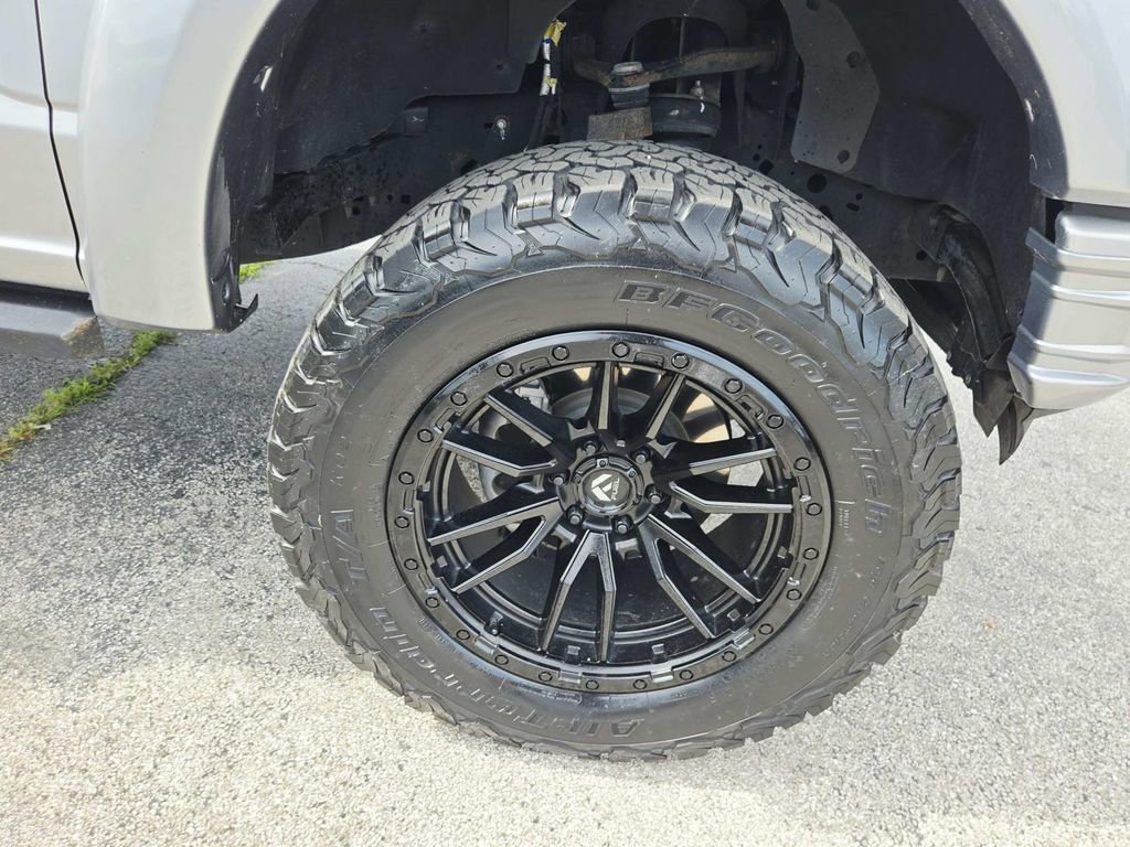 Used 2021 Ford F150 XLT w/ Equipment Group 302A High AWD/4WD image 19