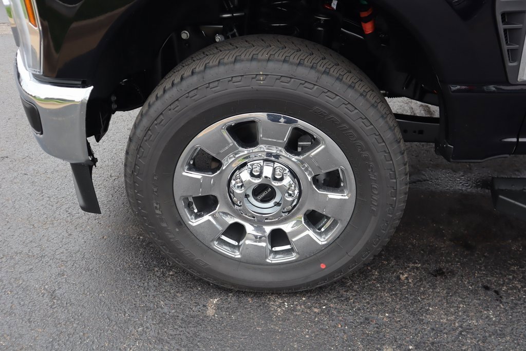 New 2026 Ford F250 Lariat w/ Chrome Package image 19