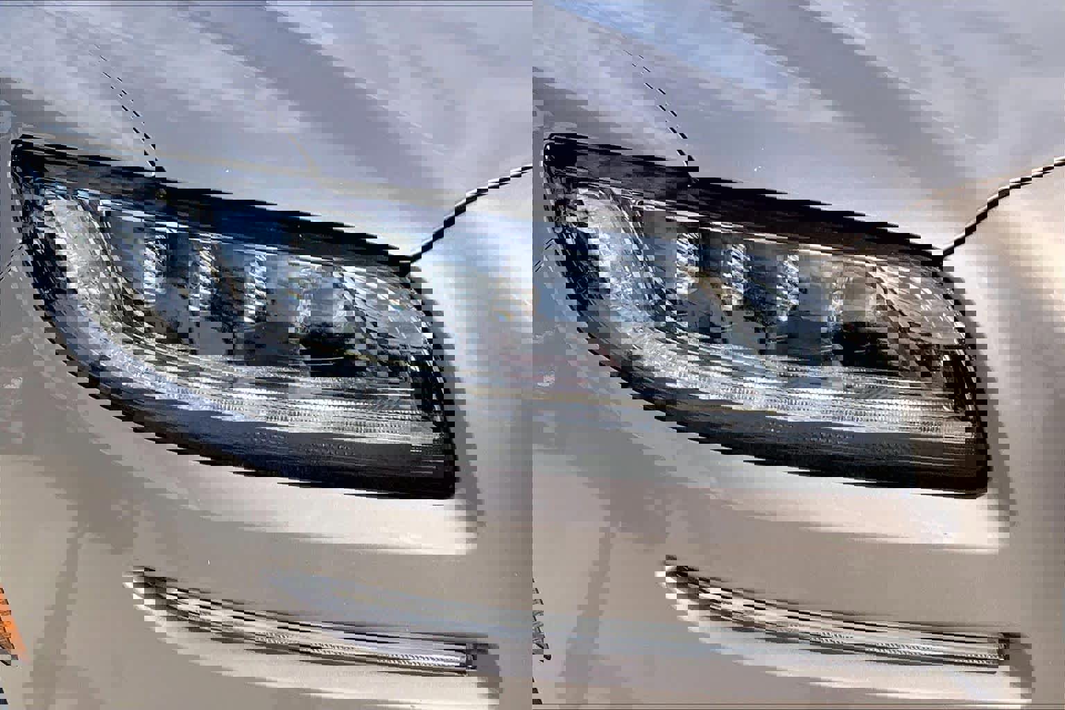 Used 2021 Lincoln Nautilus Reserve w/ Equipment Group 202A image 24