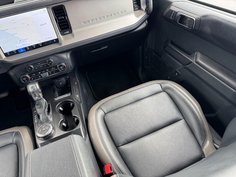 Used 2025 Ford Bronco Outer Banks AWD/4WD image 15