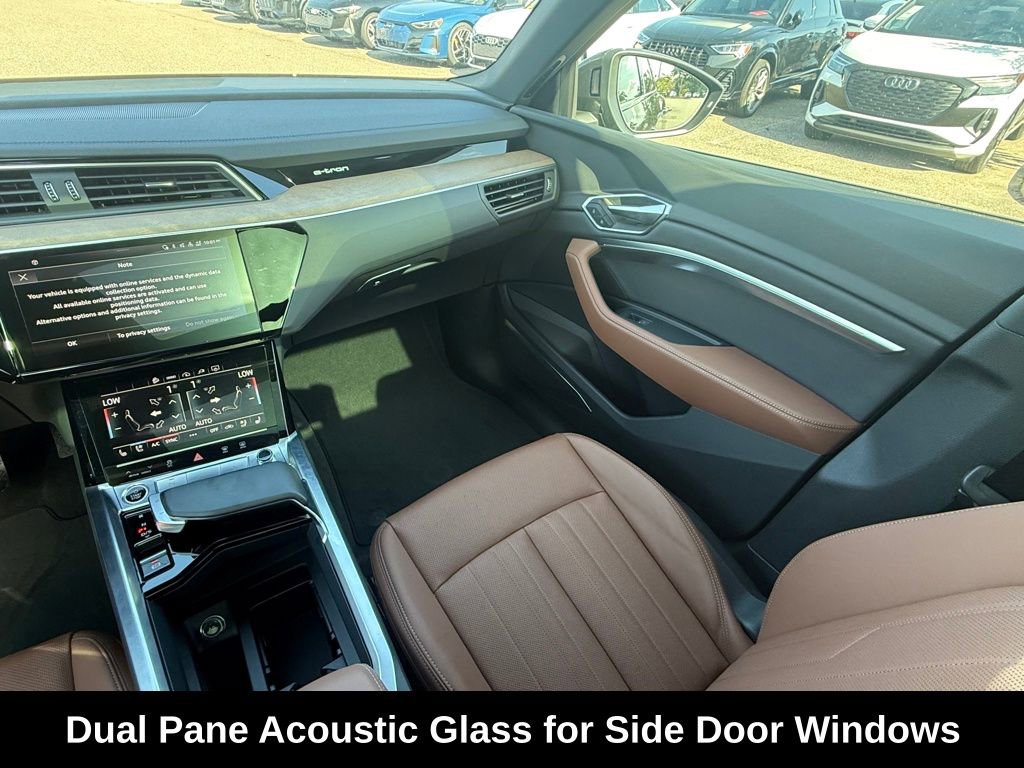 Used 2024 Audi Q8 e-tron Premium Plus w/ Premium Plus Package image 11