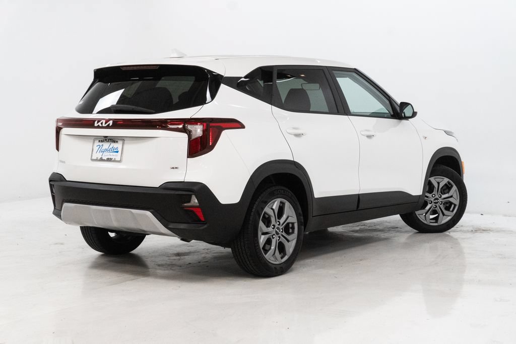 Used 2024 Kia Seltos LX AWD/4WD image 26