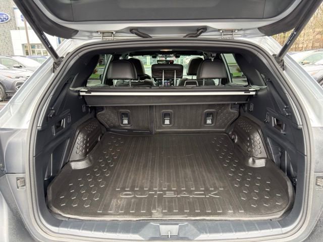 Used 2022 Subaru Outback Wilderness image 22