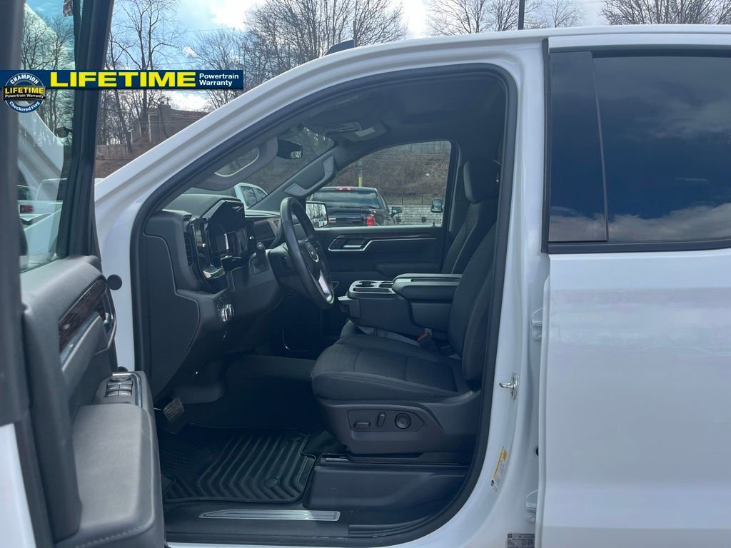 Used 2025 GMC Sierra 1500 Elevation image 19