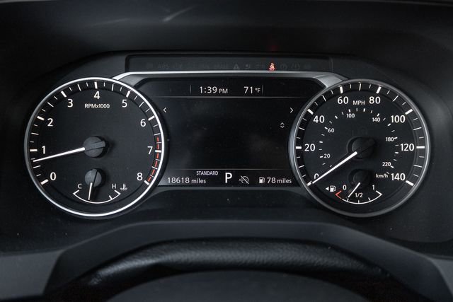 Used 2024 Nissan Pathfinder S image 9