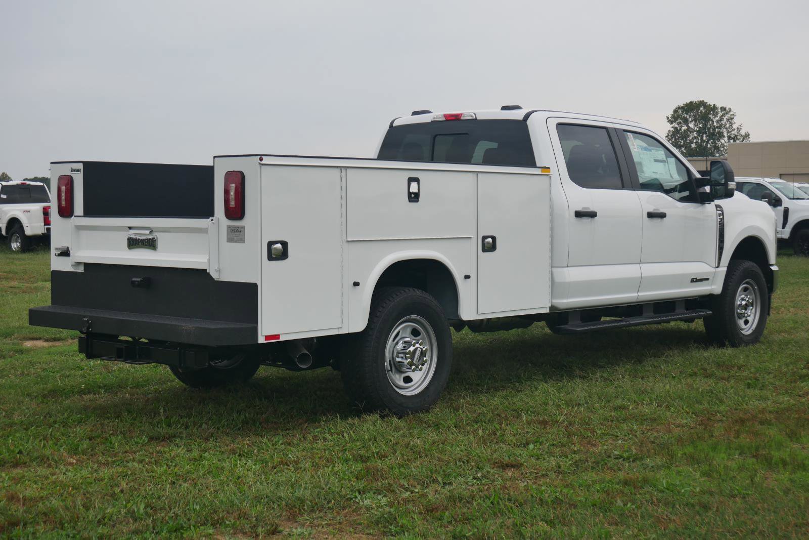 New 2025 Ford F350 XL w/ XL Chrome Package image 7