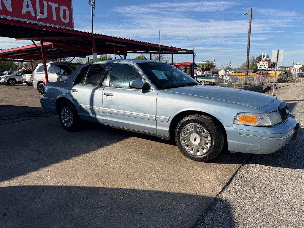 Used 2003 Ford Crown Victoria Police Interceptor image 12