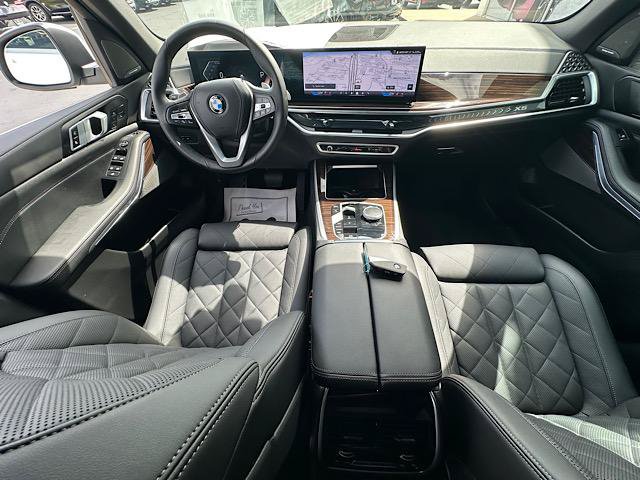 Used 2026 BMW X5 xDrive40i AWD/4WD image 23