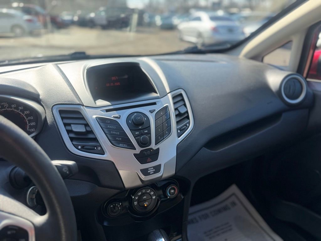 Used 2011 Ford Fiesta SE w/ 202A Rapid Spec Order Code image 30