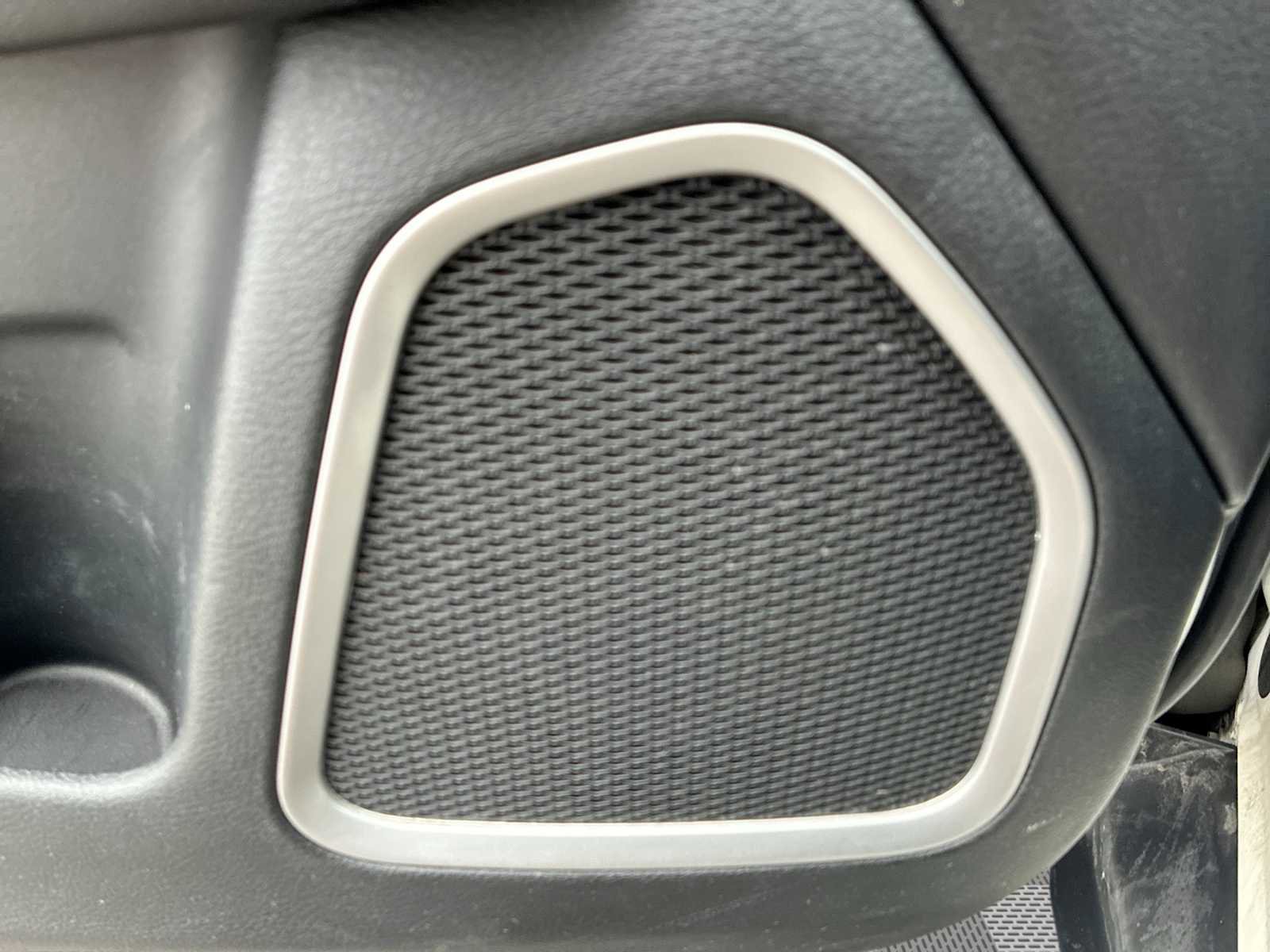 Used 2018 Jeep Compass Limited w/ Safe & Security Group image 23