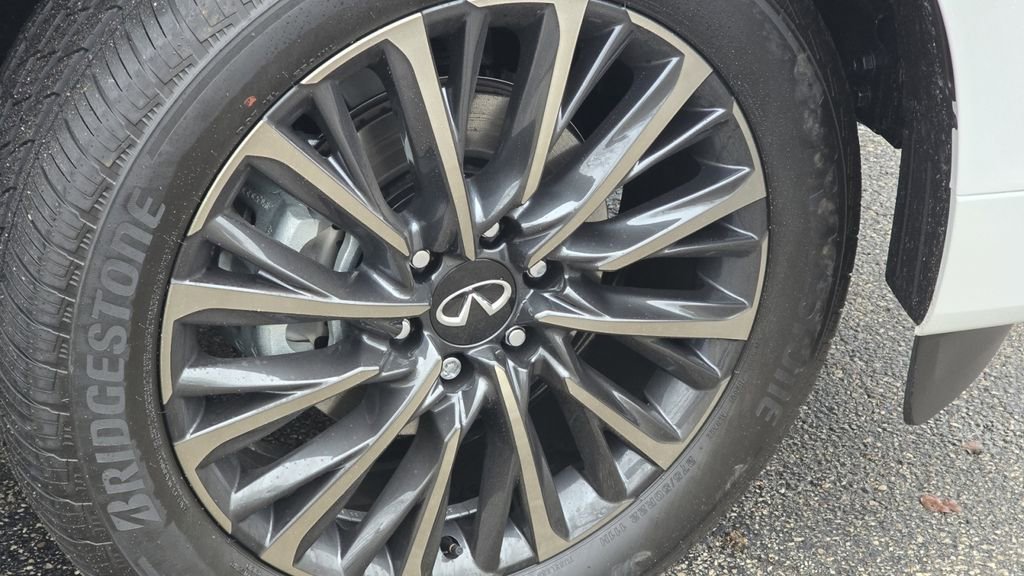 New 2026 INFINITI QX80 Autograph w/ Premium Cargo Package image 14