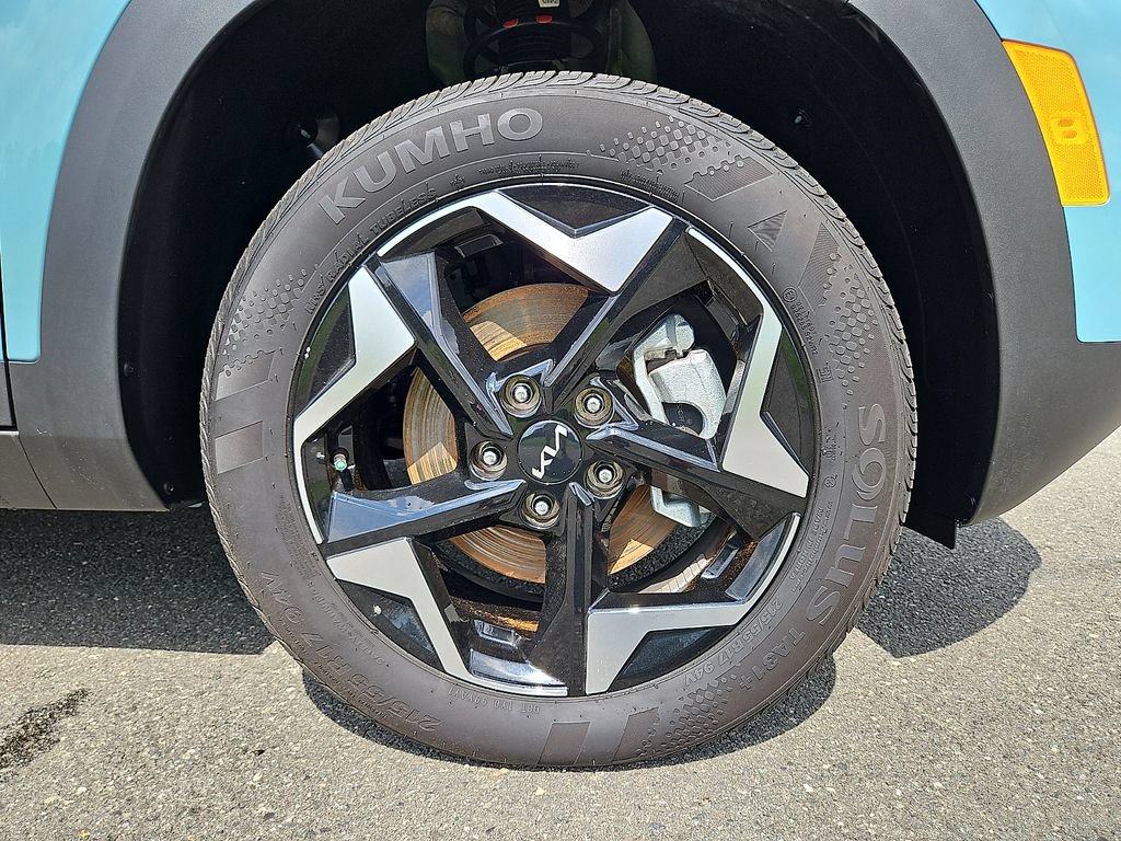 Certified 2026 Kia Seltos S AWD/4WD image 9