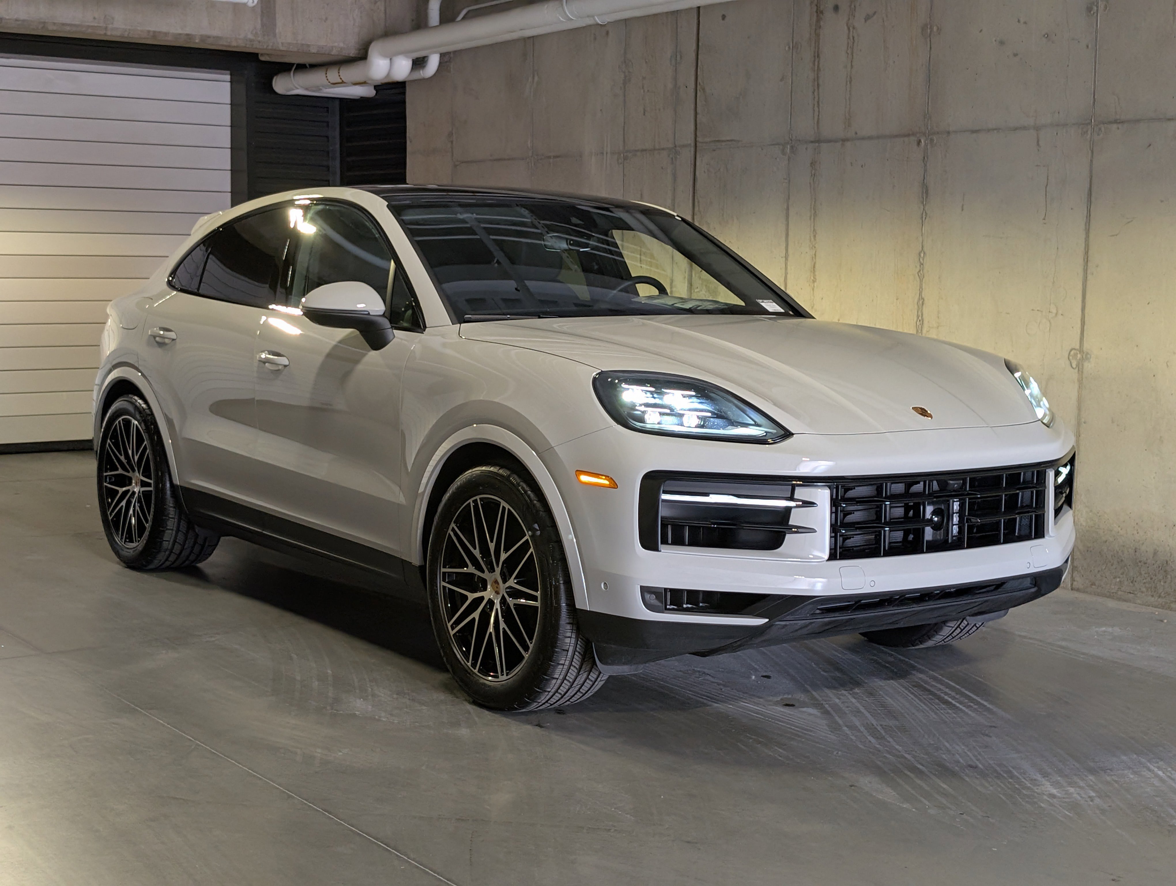 Certified 2026 Porsche Cayenne Coupe AWD/4WD image 11