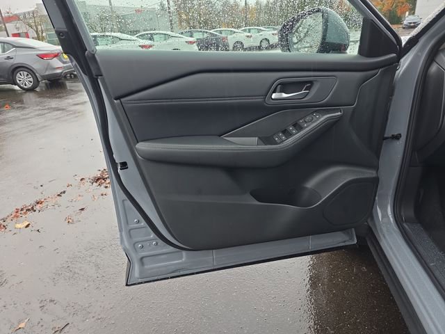 New 2026 Nissan Rogue SV w/ SV Premium Package image 15