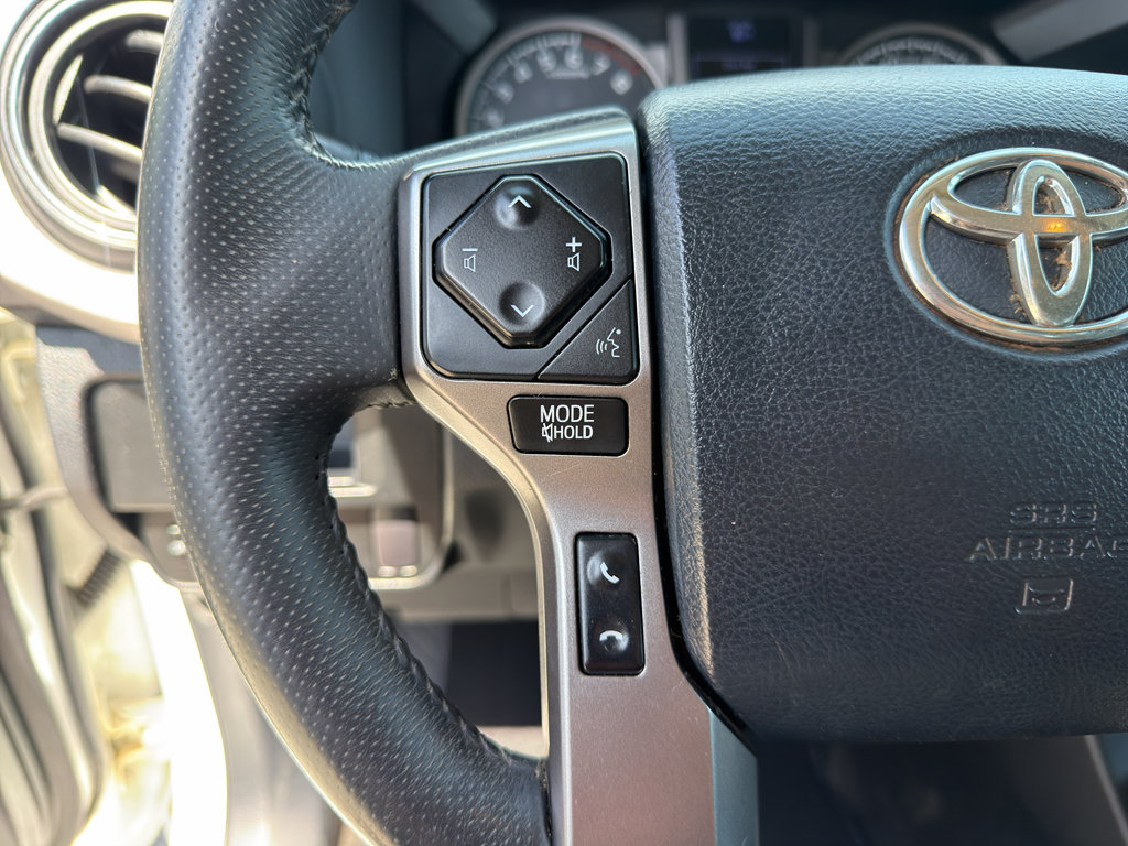Used 2017 Toyota Tacoma SR5 w/ Tow Package RWD image 15