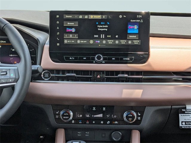 New 2025 Mitsubishi Outlander SEL image 17