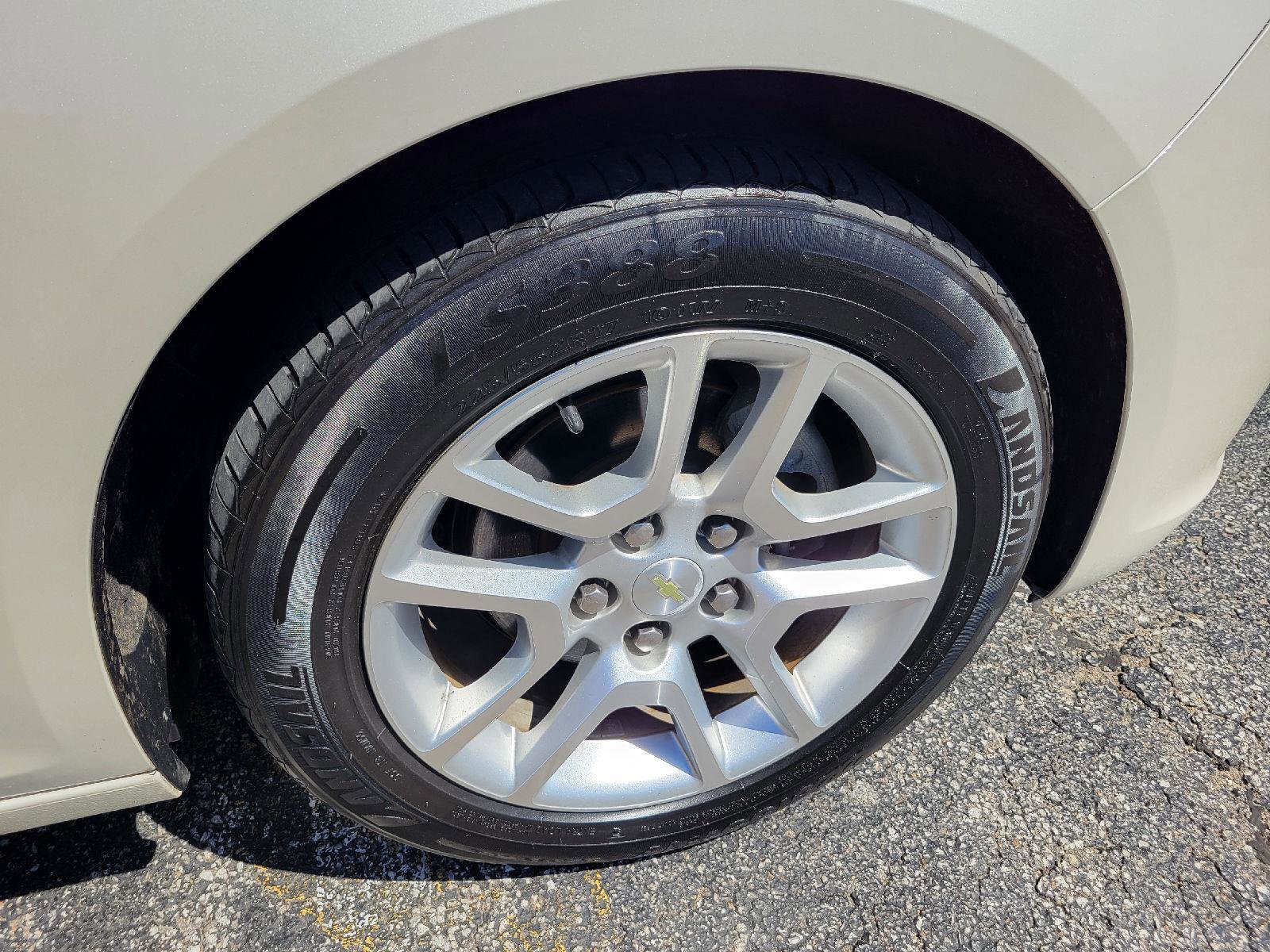 Used 2013 Chevrolet Malibu Eco w/ Leather Package FWD image 14