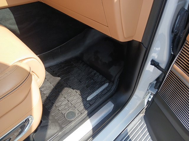 Used 2024 Jeep Grand Wagoneer Series III w/ Rear Seat Video Group 1 AWD/4WD image 43