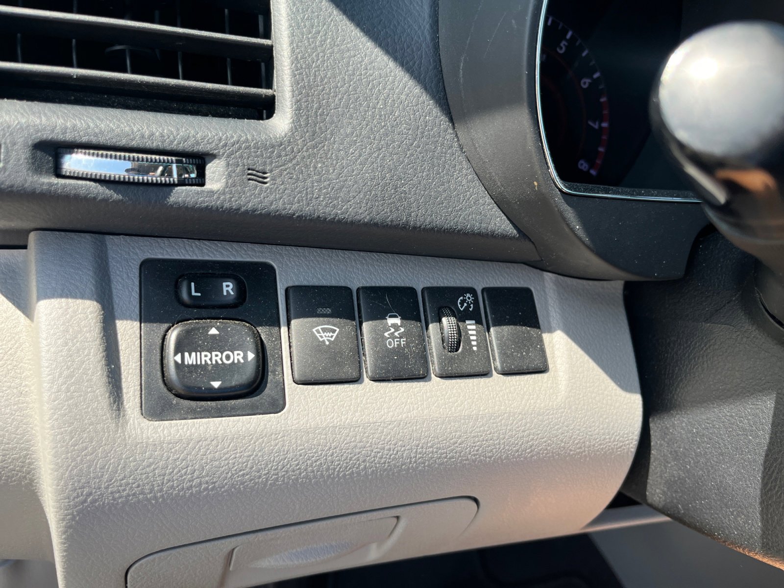 Used 2013 Toyota Highlander Plus image 33