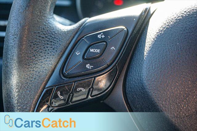 Used 2019 Toyota C-HR LE image 29