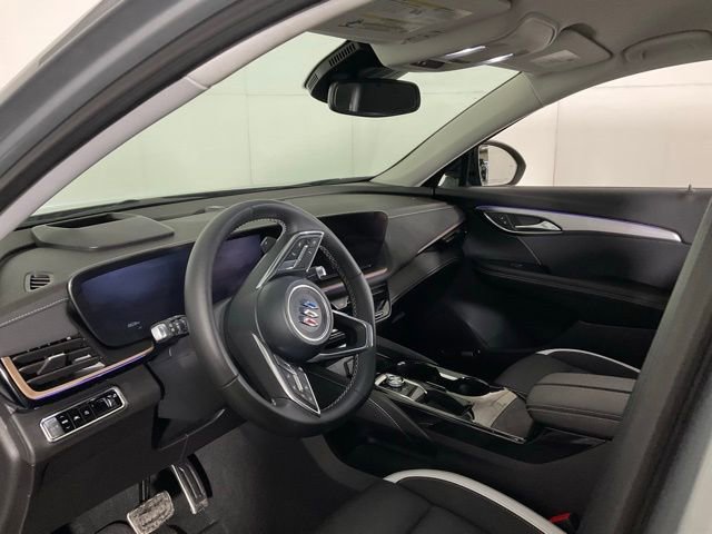 Used 2025 Buick Envision Sport Touring image 22