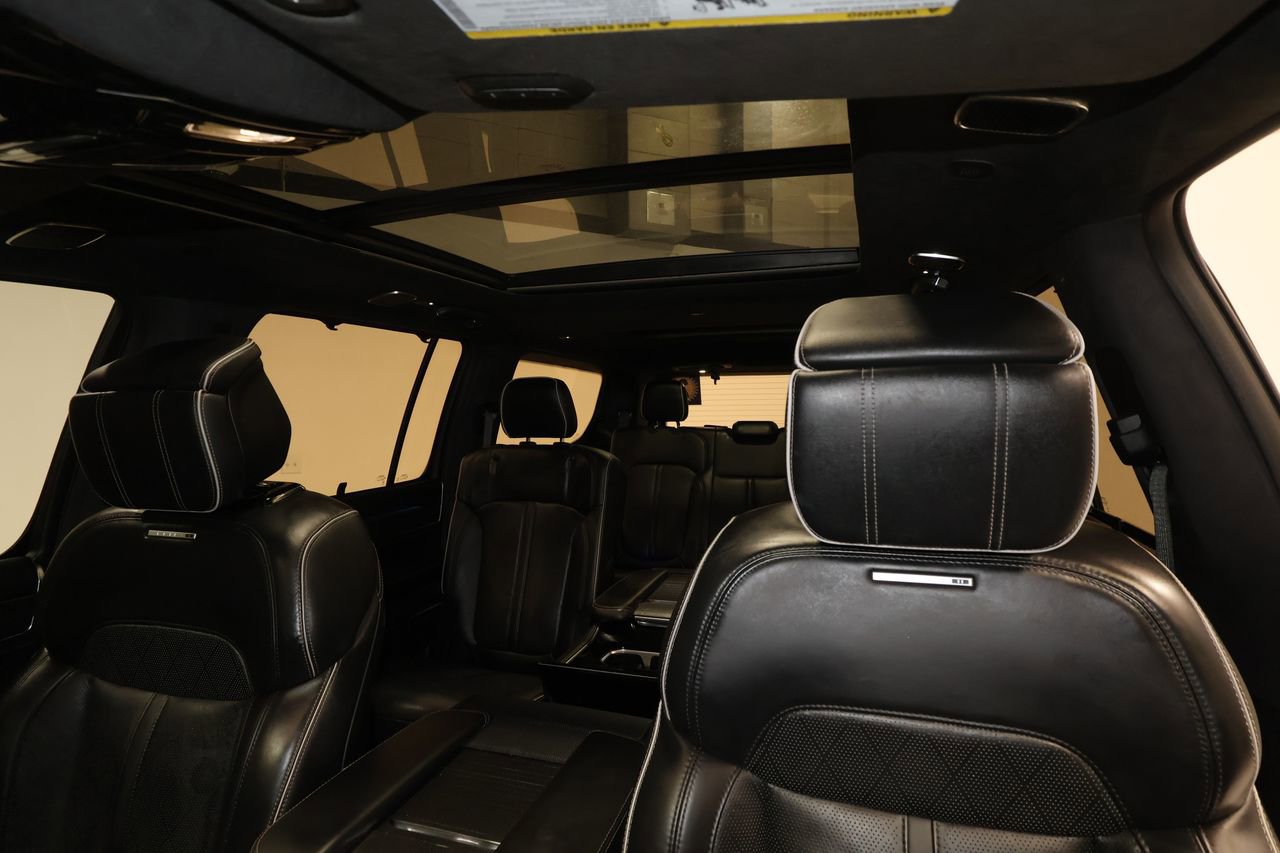 Used 2023 Jeep Grand Wagoneer Series II image 19