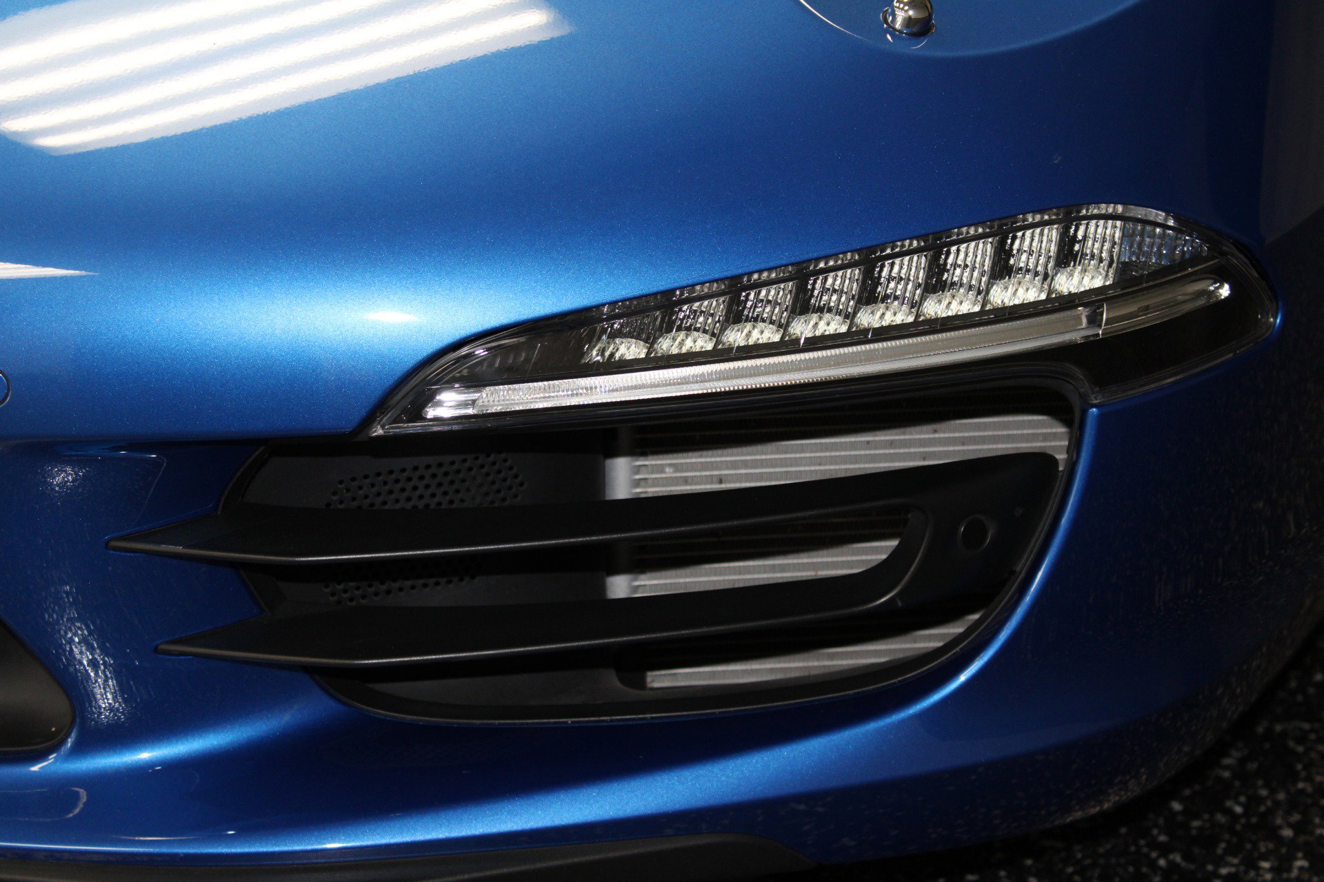 Used 2016 Porsche 911 Carrera 4S image 14