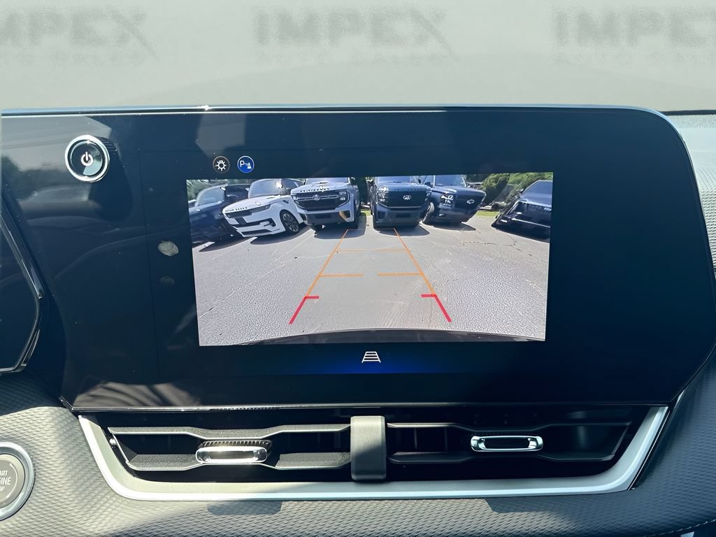 Used 2026 Chevrolet Equinox LT FWD image 19