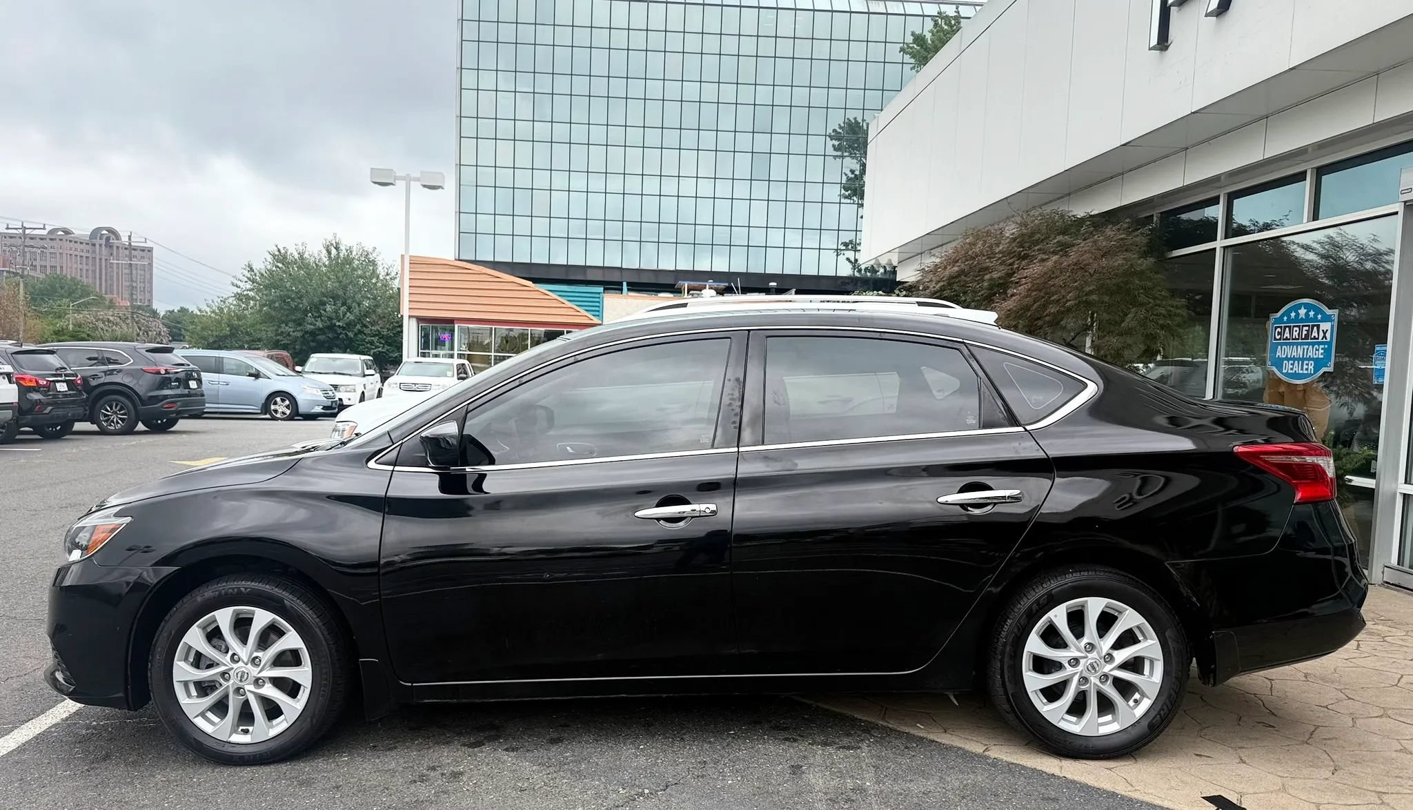 Used 2019 Nissan Sentra SV FWD image 4